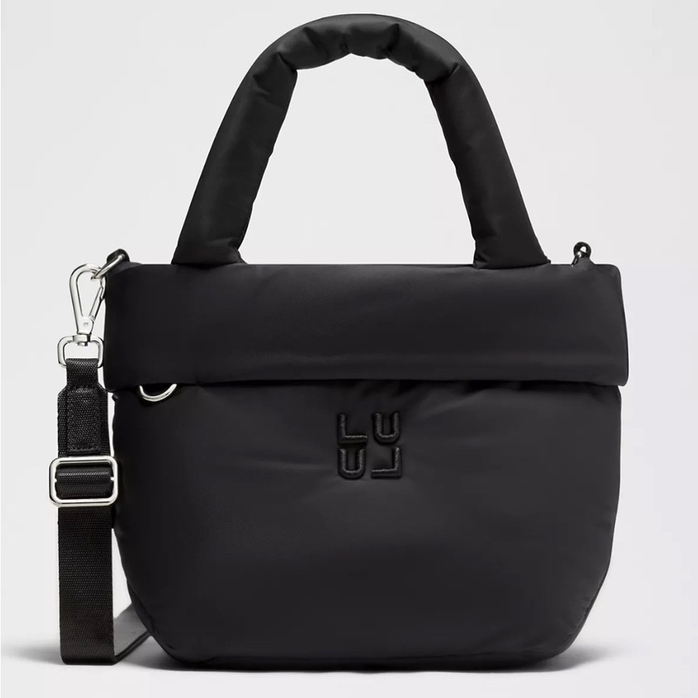 Lululemon On My Level Tote Bag Small 3L
Puffy